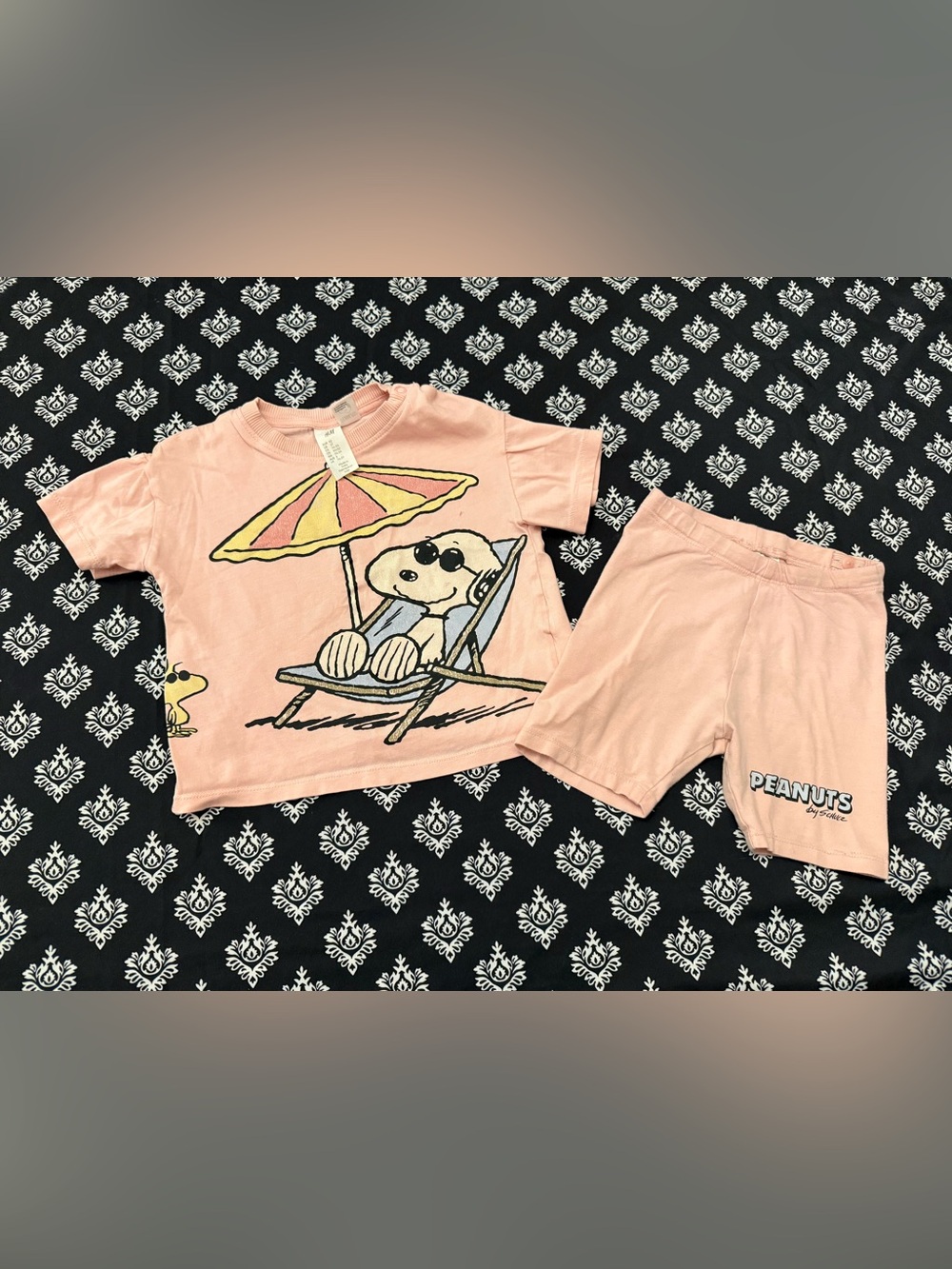H&M Peanuts Snoopy Girls 2T Pink 2 Piece Shirt Shorts Set Beach Summer Outfit